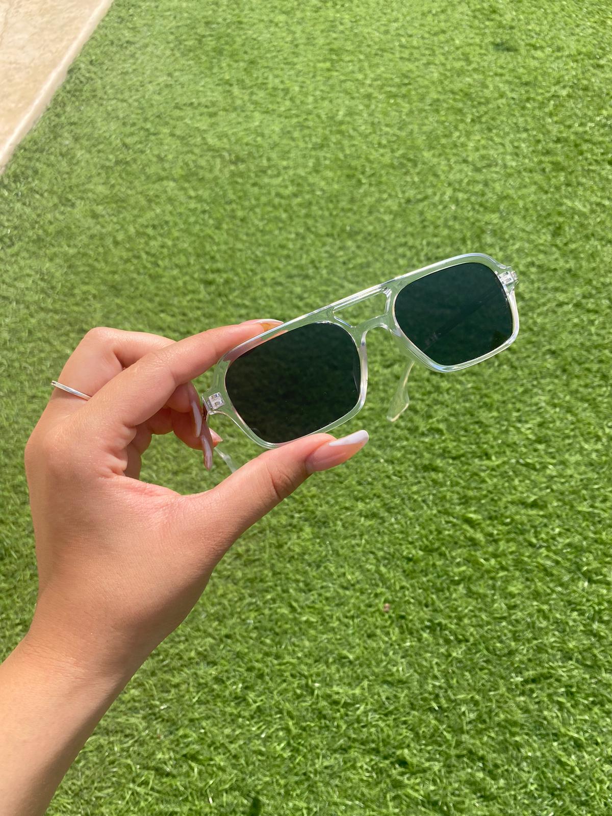 משקפי פלוס שחור