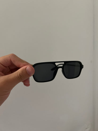 משקפיי שמש בלאק