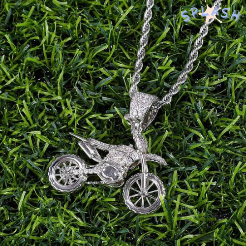 השרשראות המובילות בעולם!🔥🔥 שרשרת שכל גבר חייב שיהיה לו    השרשראות שלנו תשדרג לך את הסטייל בכמה רמות😉  תוכל לשים אותה לכל יציאה- לאירועים, למסיבות, לחוף הים ולעוד הרבה מקומות.  אז למה אתה מחכה?  בוא גם אתה תישתדרג ותזמין את השרשרת שסופגת מחמאות במחיר שנוח לכל כיס   השרשראות בהנחה לזמן קצר! מהרו להזמין!